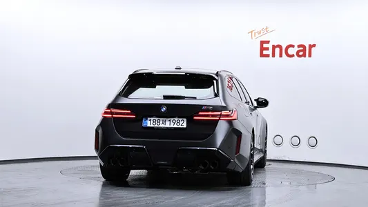BMW M5 (G90) M5 2025 4