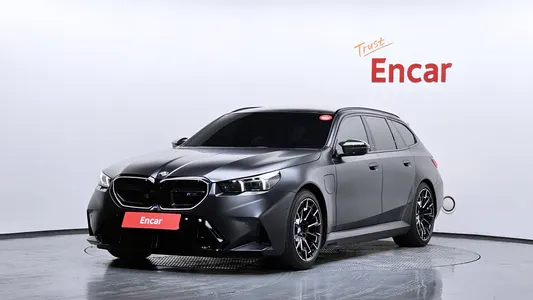 BMW M5 (G90) M5 2025