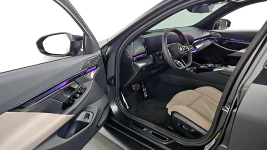 BMW M5 (G90) M5 2025 10