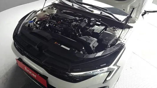 Kia K5 3 1.6 2025 6