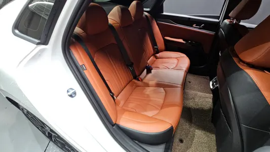 Kia K5 3 1.6 2025 12