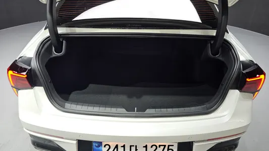 Kia K5 3 1.6 2025 18