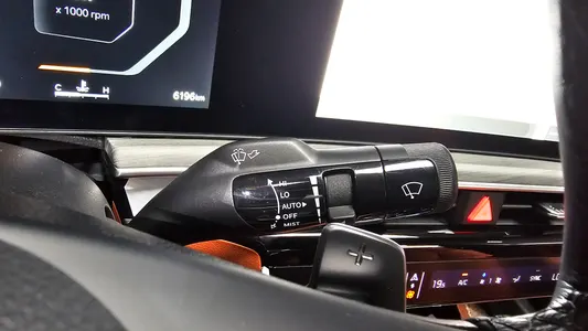 Kia K5 3 1.6 2025 27