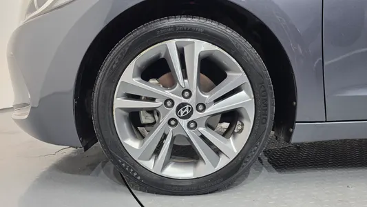 Hyundai AD 1.6 GDI 2017 5