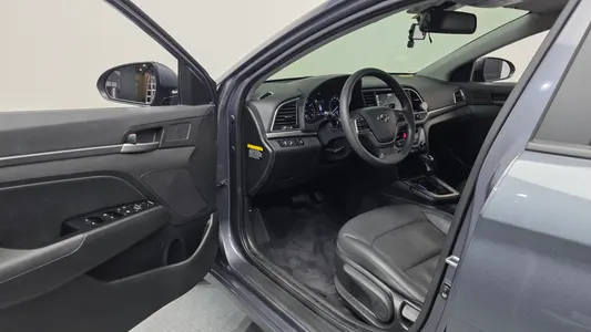 Hyundai AD 1.6 GDI 2017 10