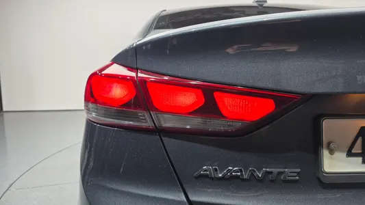 Hyundai AD 1.6 GDI 2017 23
