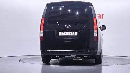 Hyundai Staria 11 2022 4