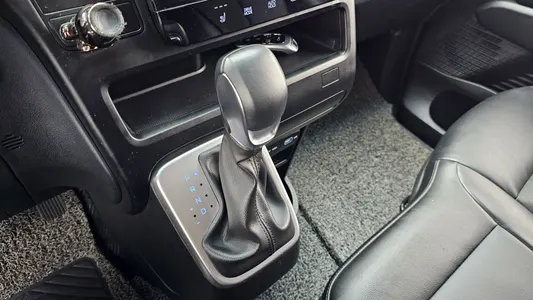 Hyundai Staria 11 2022 9