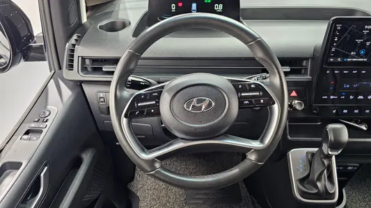 Hyundai Staria 11 2022 14