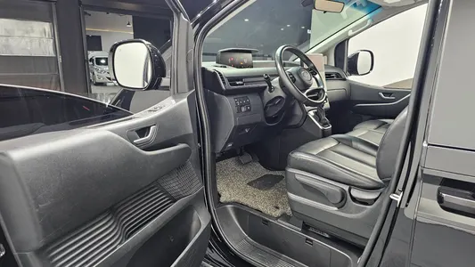 Hyundai Staria 11 2022 10