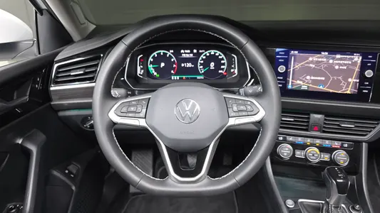 Volkswagen 7 1.5 TSI 2023 14
