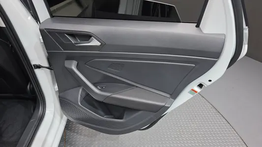 Volkswagen 7 1.5 TSI 2023 25