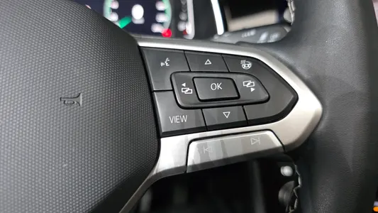 Volkswagen 7 1.5 TSI 2023 26