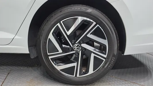 Volkswagen 7 1.5 TSI 2023 21
