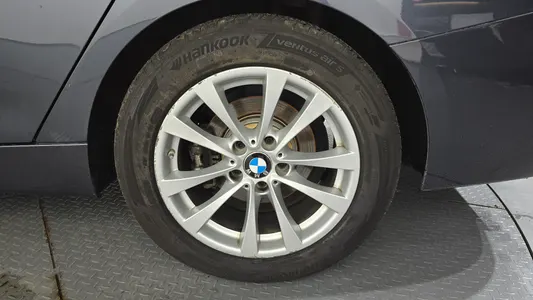 BMW 3 Series GT (F34) GT 320d xDrive 2017 21