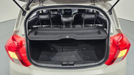 Chevrolet Spark LT 2019 19