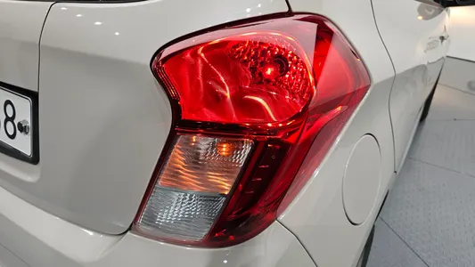 Chevrolet Spark LT 2019 23