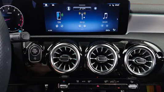 Mercedes-Benz CLA-Class C118 CLA250 4MATIC 2024 14