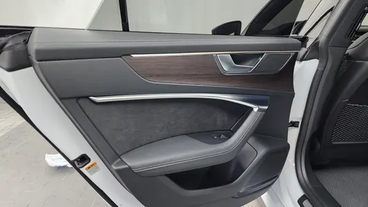 Audi A7 (4K) 55 TFSI 2022 23