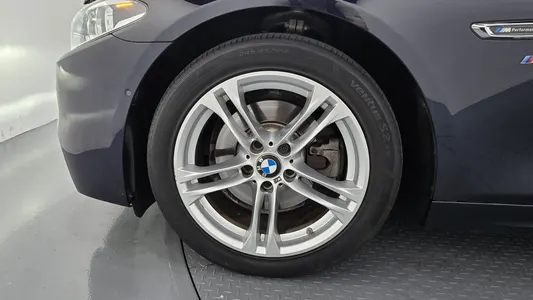 BMW 5 Series (F10) 520d M 2016 5
