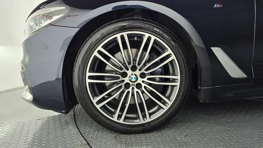 BMW 5 Series (G30) 530i xDrive M 2019 5