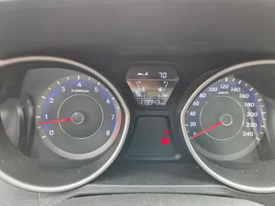 Hyundai 아반떼 1.6 GDi 2013 10