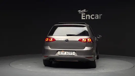 Volkswagen 7 2.0 TDI 2014 4