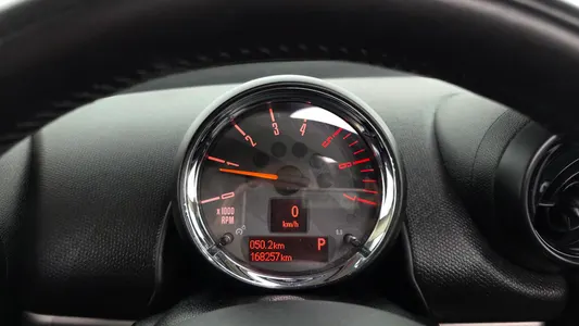 MINI D ALL4 2014 8