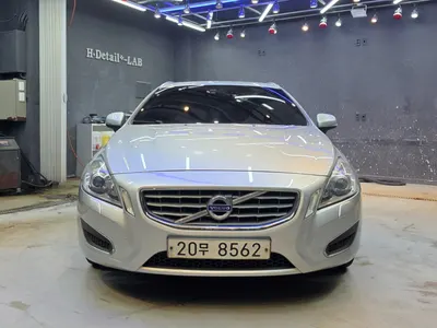 Volvo V60 D3 2012