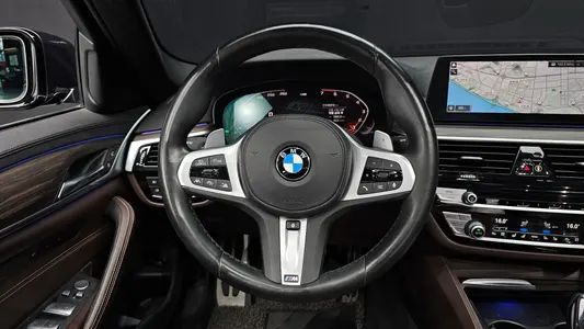 BMW 5 Series (G30) 530i M 2019 13