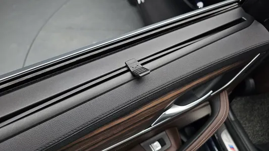 BMW 5 Series (G30) 530i M 2019 30