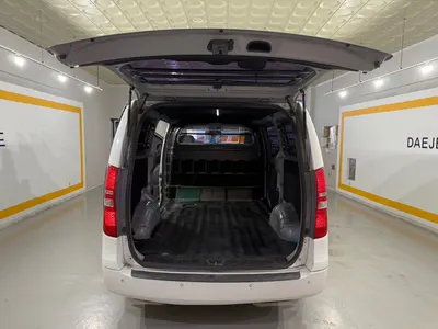 Hyundai Grand Starex 3 2017 8
