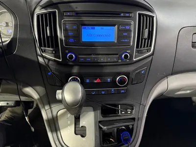 Hyundai Grand Starex 3 2017 11