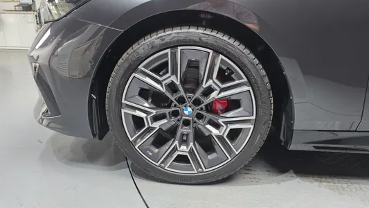 BMW 5 Series (G60) 530i xDrive M 2025 5