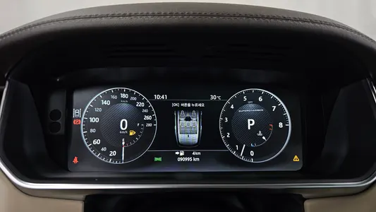Land Rover 4 5.0 SC Vogue SE 2017 8