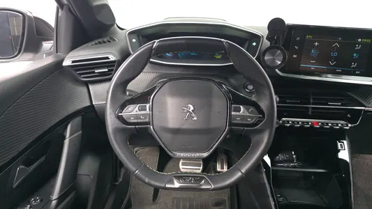 Peugeot e-208 2 GT 2023 13