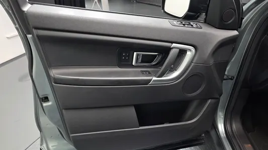 Land Rover 디스커버리 스포츠 2.0 TD4 HSE 2017 24