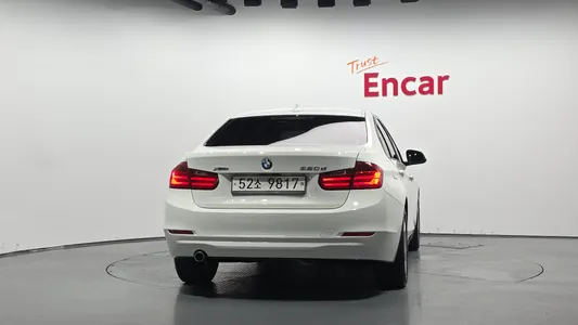 BMW 3 Series (F30) 320d xDrive 2013 4