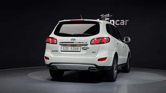 Hyundai CM 2WD(2.0 e-VGT) MLX 2011 4