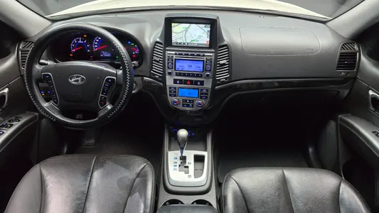 Hyundai CM 2WD(2.0 e-VGT) MLX 2011 7