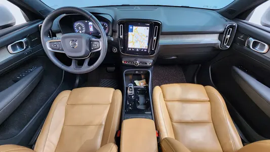 Volvo XC40 T4 2019 7