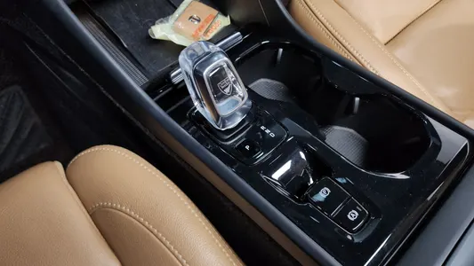 Volvo XC40 T4 2019 9