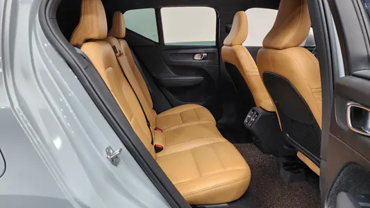 Volvo XC40 T4 2019 11