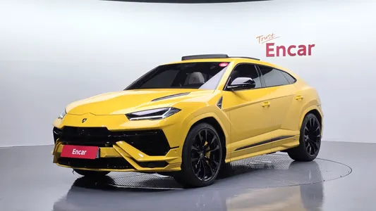 Lamborghini 4.0 V8 S 2024