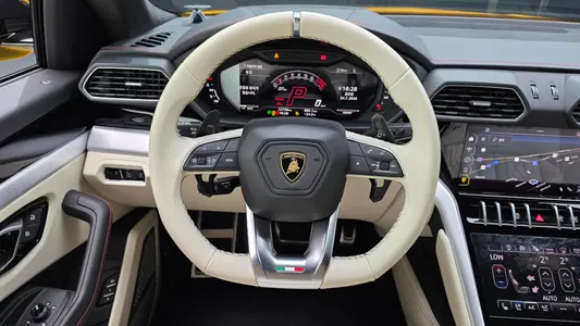Lamborghini 우루스 4.0 V8 S 2024 13