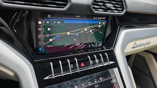 Lamborghini 우루스 4.0 V8 S 2024 14