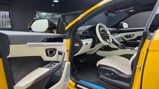 Lamborghini 우루스 4.0 V8 S 2024 10