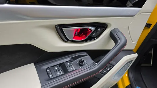 Lamborghini 우루스 4.0 V8 S 2024 29