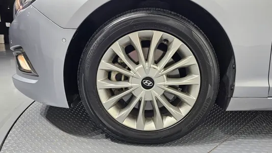 Hyundai LF LPI () 2014 5