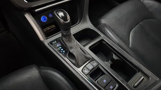 Hyundai LF LPI () 2014 9